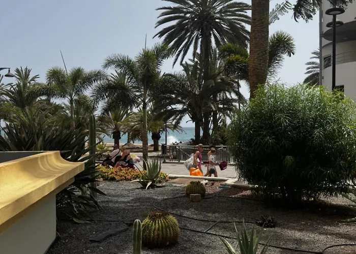 Joy And Friends 2 El Carmen شقة